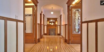 Building Photo - 1444 Rue Beaudry