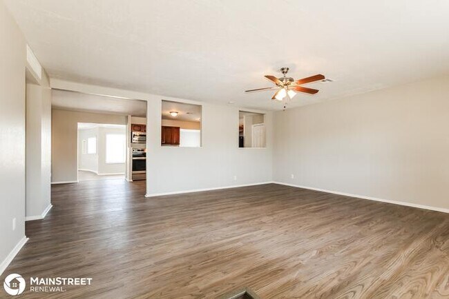 Building Photo - 1406 W Anderson Drive, Phoenix, AZ 85023