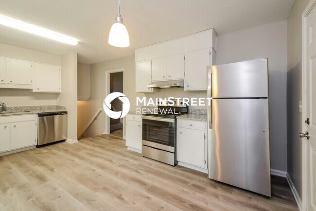 Foto del edificio - 4 Bedroom Pet-Friendly Home in moody, AL with Main Street Renewal