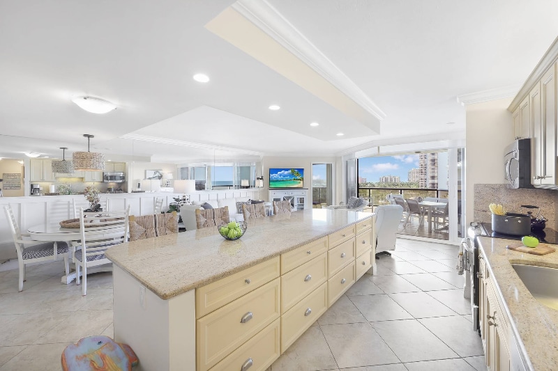 Foto principal - 730 S Collier Blvd