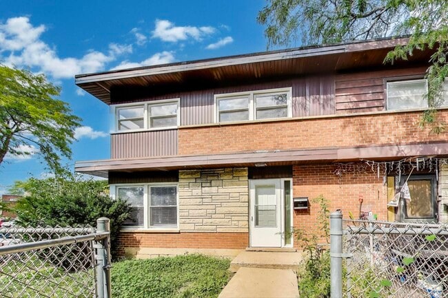 Building Photo - 2019 Georgetown Ln
