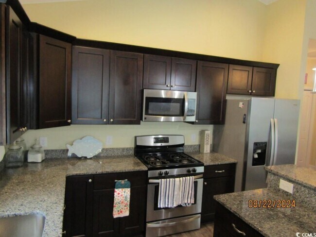 Foto del edificio - 4335 Grand Harbour Blvd
