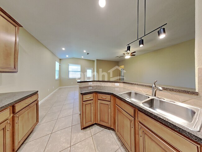 Foto del edificio - 21367 Village Crossing Ln