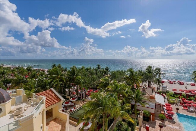 Building Photo - 17875 Collins Ave