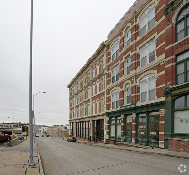 Foto del edificio - Fourth Street Lofts