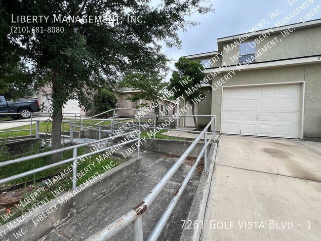 Building Photo - Great 3 Bedroom, 2 1/2 Bath Townhome