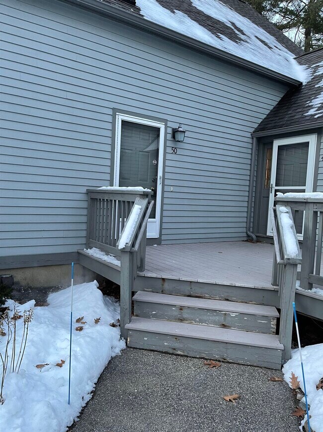 50 Glengarry Dr Unit 50, Stratham, NH 03885 Condo for Rent in