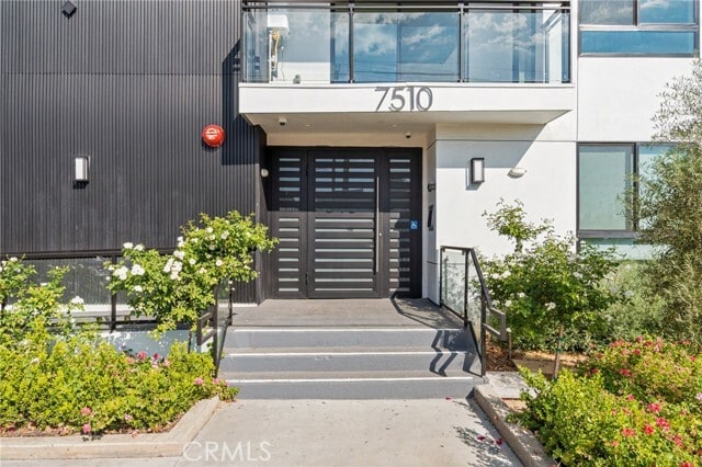 Foto del edificio - 7510 Sepulveda Blvd