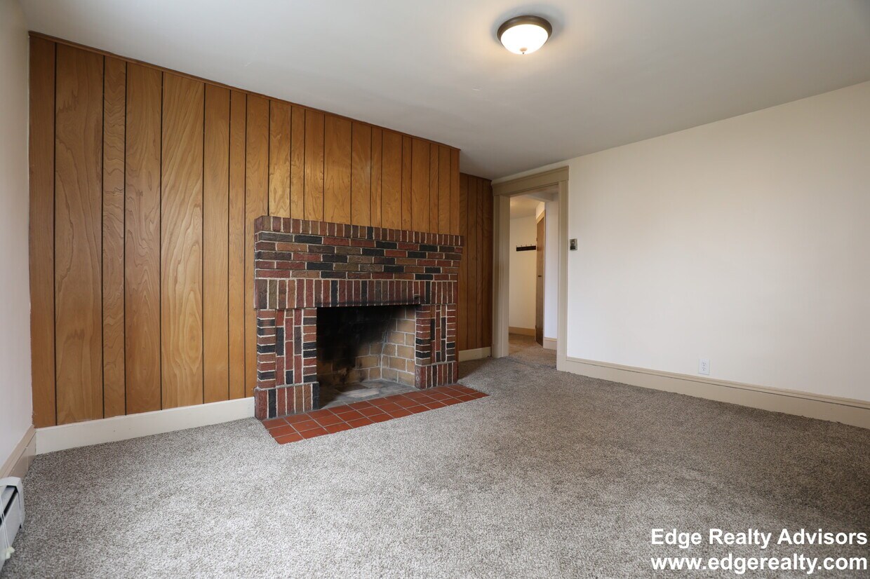 Primary Photo - 25 Shepard St