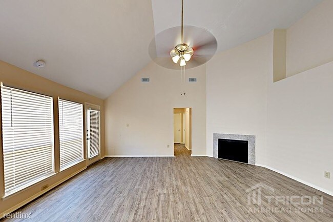 Foto del edificio - 13314 Chaston Dr