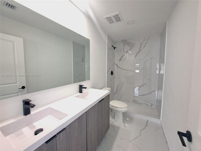 Foto del edificio - 1373 NW 1st St
