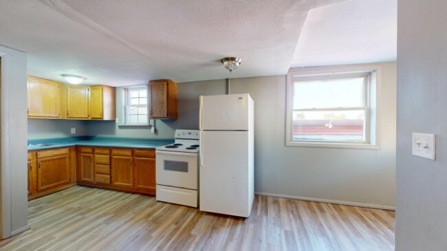 Foto del edificio - 3749 S Washington St