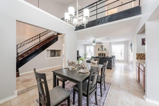 Foto del edificio - 5026 Brooklawn Dr