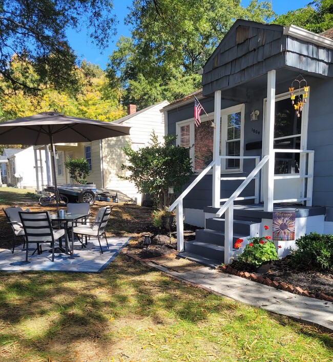 Building Photo - 1004 Idlewood Dr