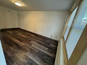 Building Photo - 13825 Maple Tree Ln SW