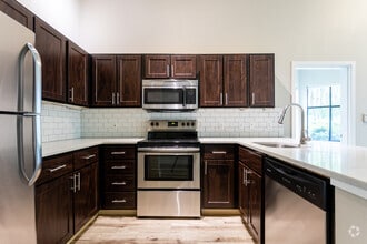 Interior Photo - Kearney Plaza