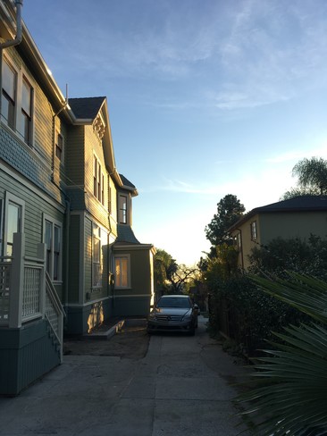 Foto del edificio - 1441 Carroll Ave