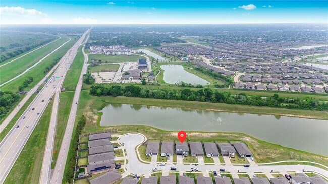 Foto del edificio - 6811 Bradford Ter Rd