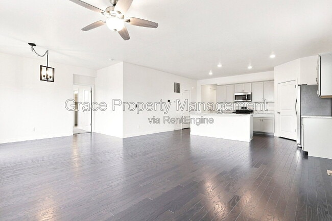 Building Photo - 7464 E 157th Ave