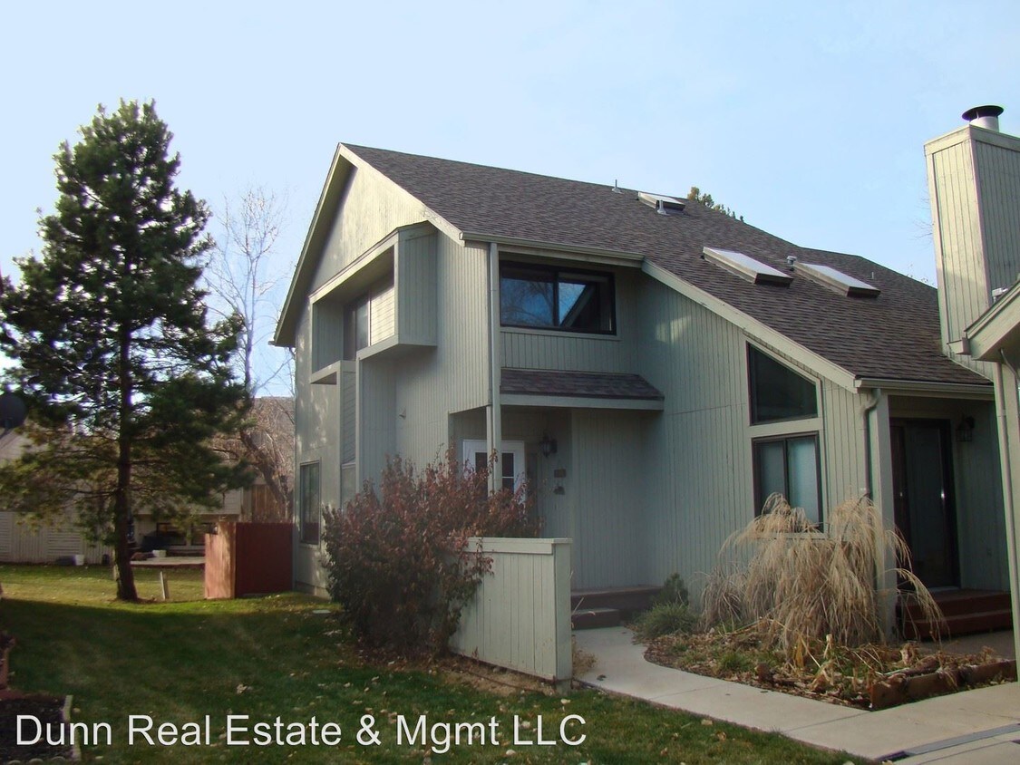 Primary Photo - 3 br, 3 bath House - 1045 Driftwood Dr.