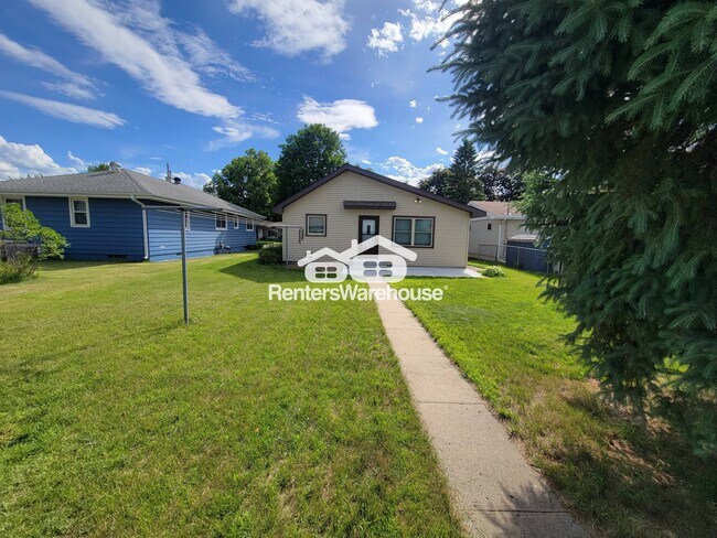 Foto del edificio - 1320 N Jefferson St