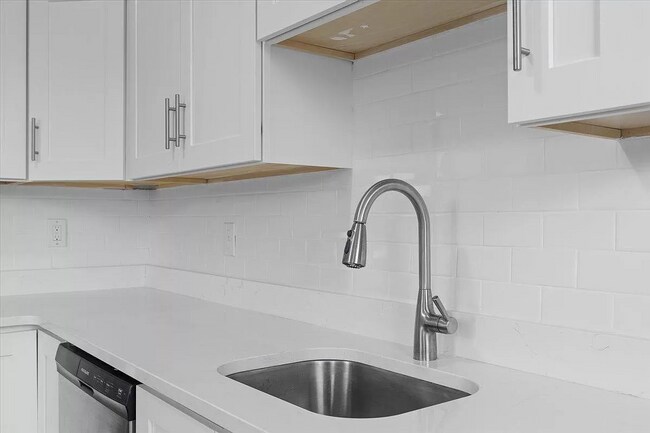 Building Photo - 3900 Howley St