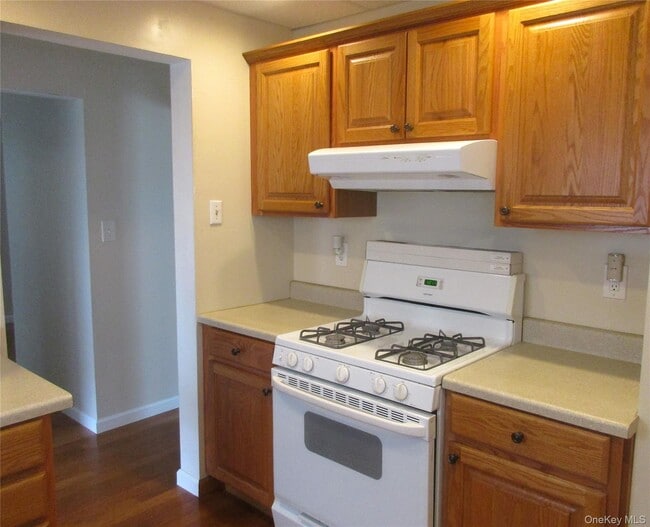 Building Photo - 20 Neversink Ave