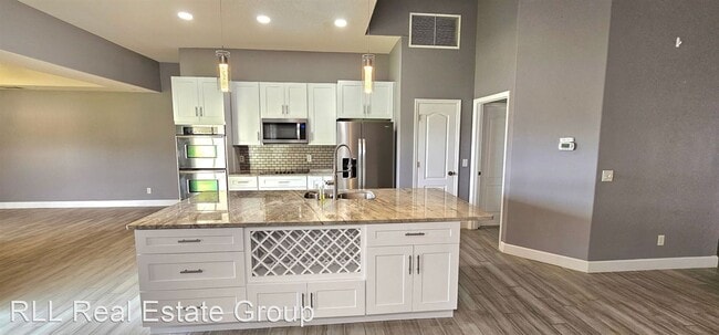 Building Photo - 5 br, 2 bath House - 5240 Somerville Dr.