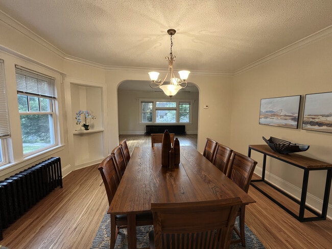 Dining Room - 1633 E River Ter