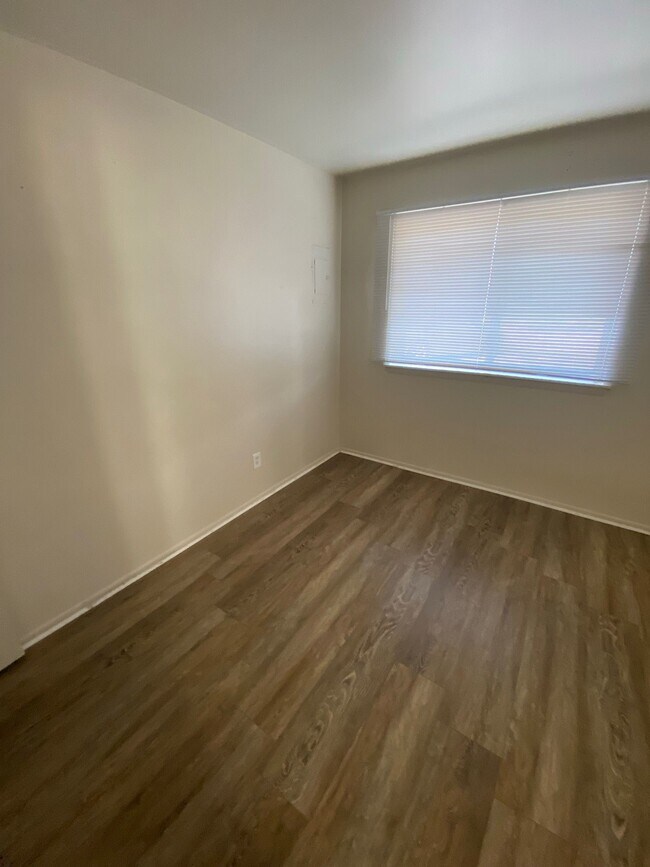 Foto del edificio - 2534 Telegraph Rd