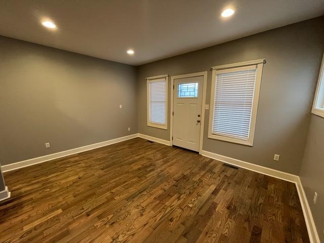 Foto del edificio - 2711 1st Ave