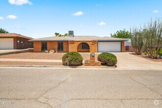 Building Photo - 4513 Sky Hawk Ave