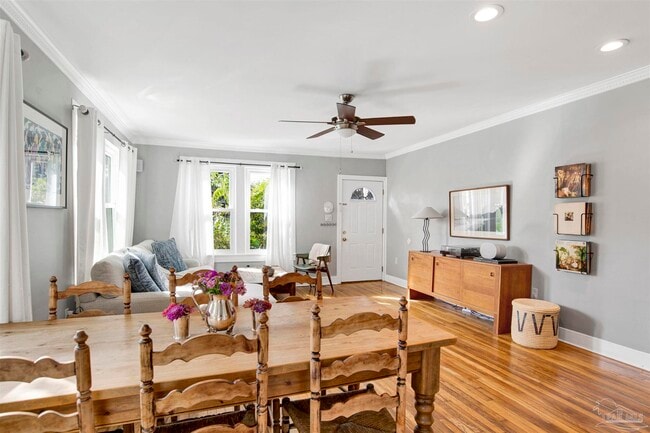 Building Photo - 1306 E Hernandez St