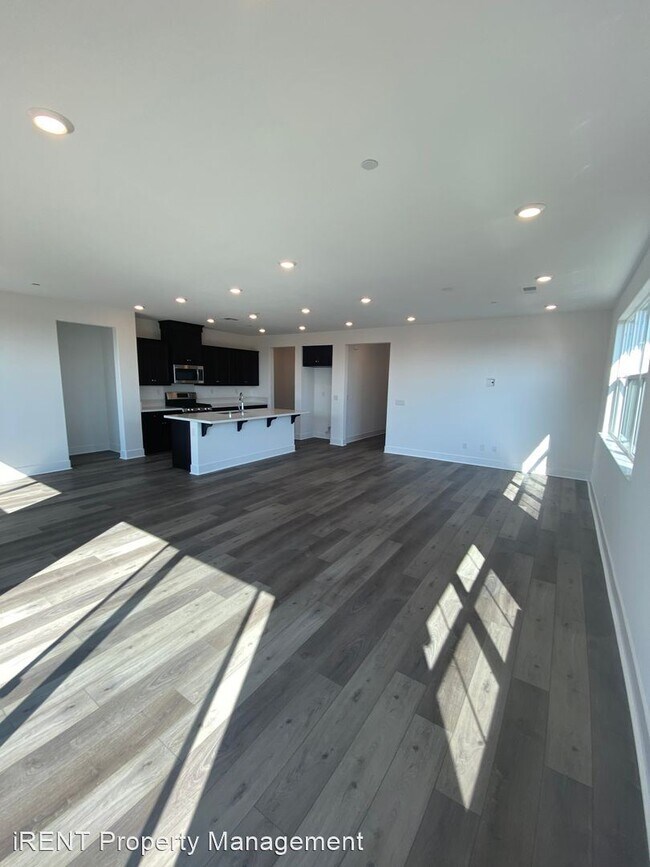 Foto del edificio - 3 br, 2 bath House - 860 Clementine Dr