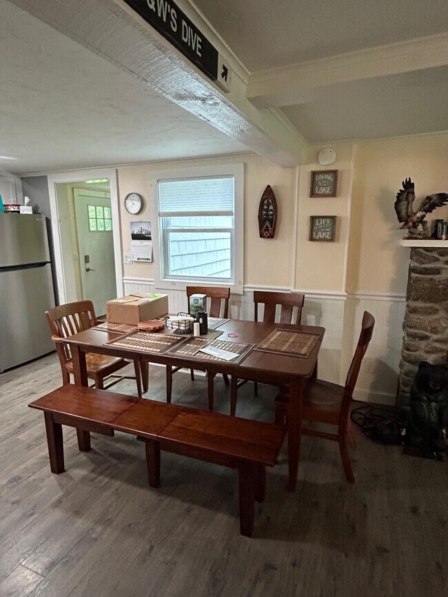 Foto del edificio - 2279 Stinson Lake Rd