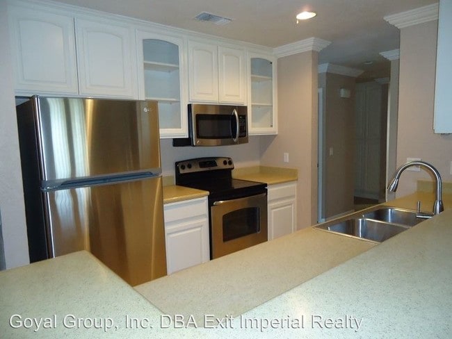 Building Photo - 3 br, 2 bath House - 1340 Barbara Worth Dr