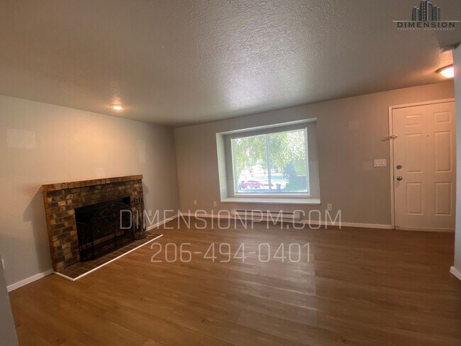 Foto del edificio - 111th Duplex