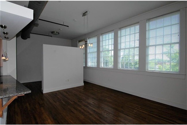 Foto del edificio - 600 College Street, Unit 209
