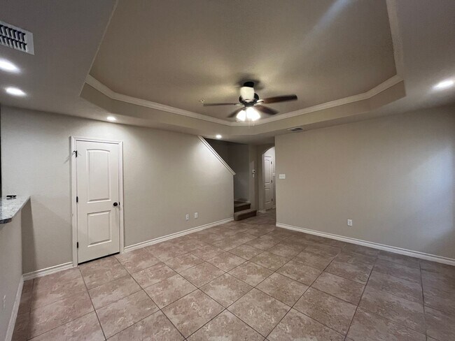 Building Photo - 6402 Luglio Ln