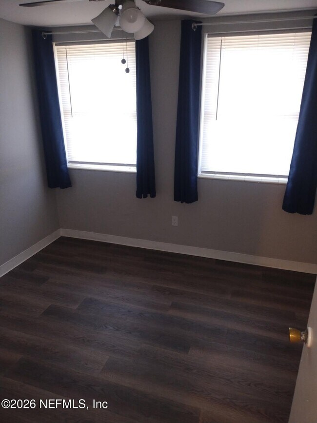 Foto del edificio - 5340 Kingsbury St
