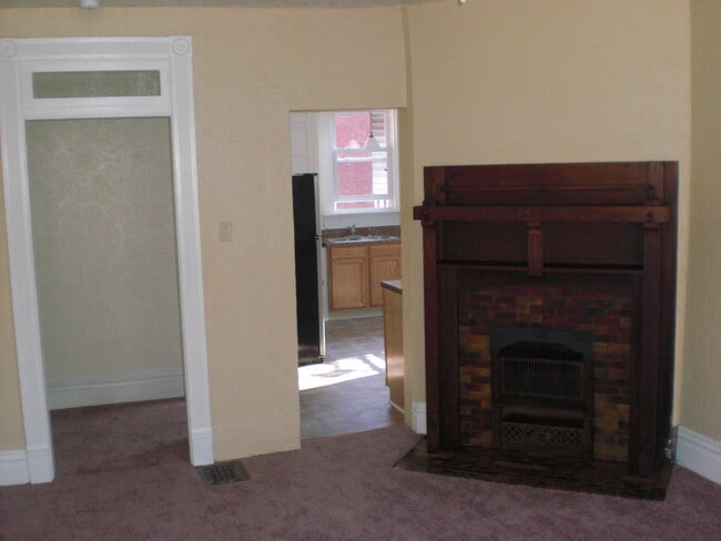 Building Photo - 402 Hay St