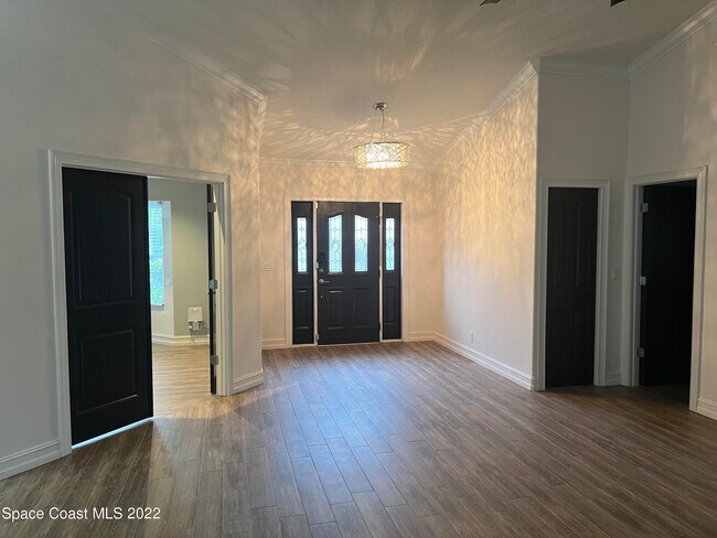 Building Photo - 735 Kerry Downs Cir