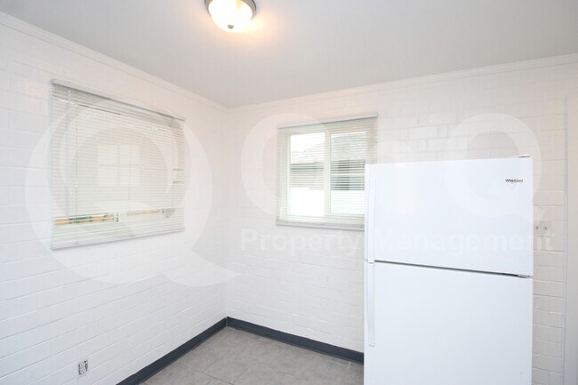 Foto del edificio - 1103 W Sherman St