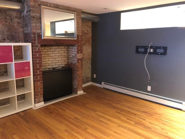 Building Photo - 55 Van Reipen Ave