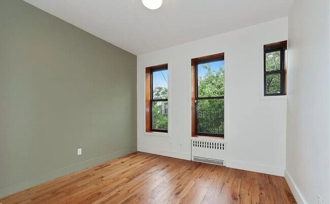 Building Photo - Charming 1Bed 1Bathroom