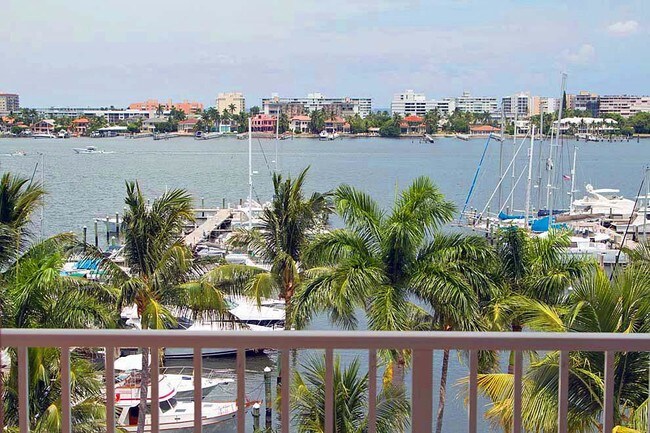 Building Photo - 806 E Windward Way 612 Lantana FL 33462