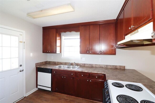 Building Photo - 227 Worthington Ln