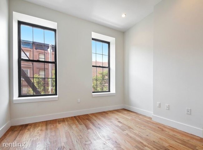 Foto del edificio - 79 W 125th St