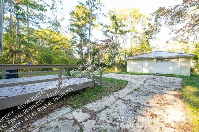 Foto del edificio - 1249 Lynn Acres Dr