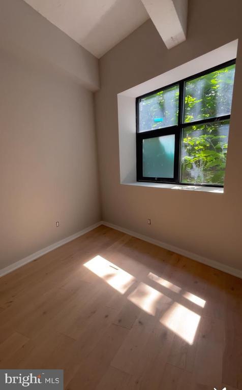 Foto del edificio - 36 N Narberth Ave